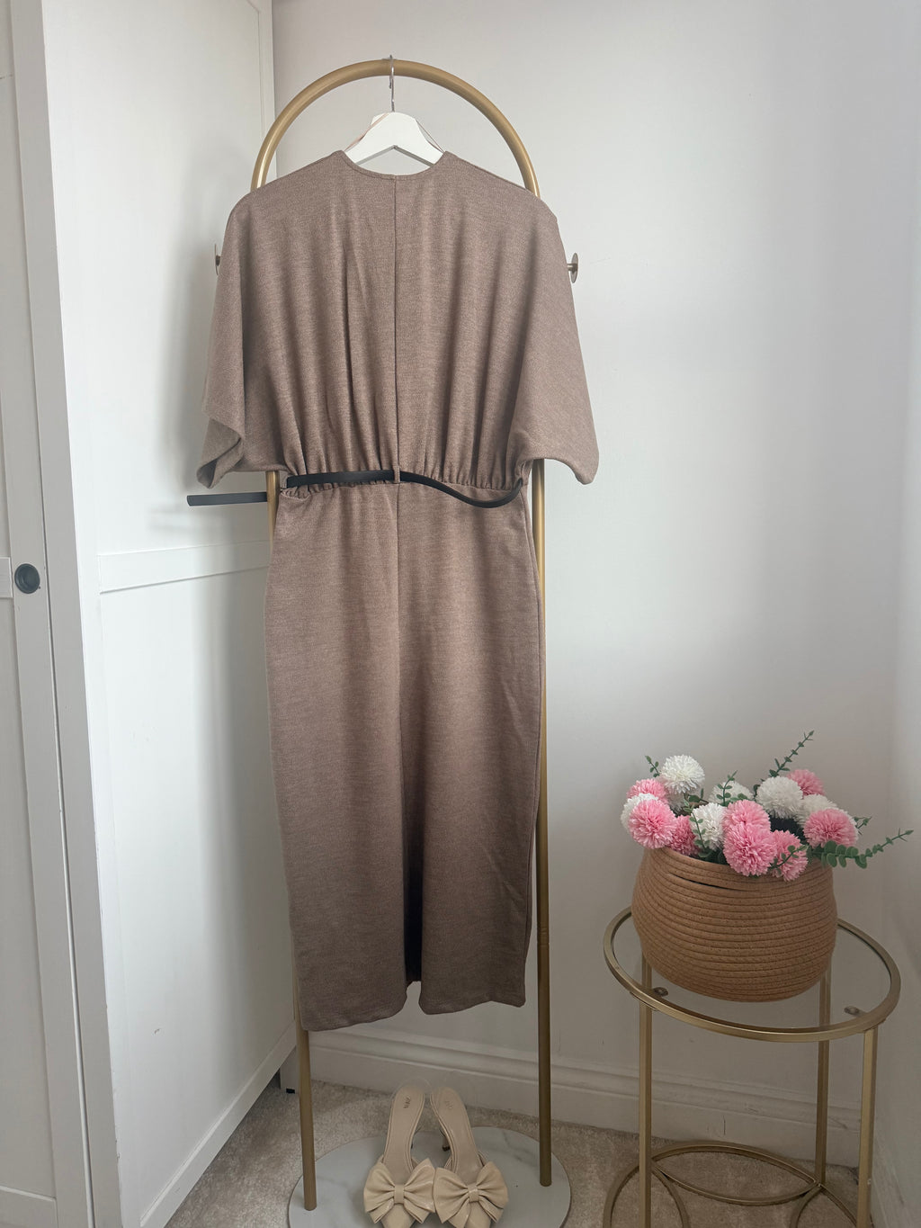     Zara brown short sleeve knit midi dress back view
