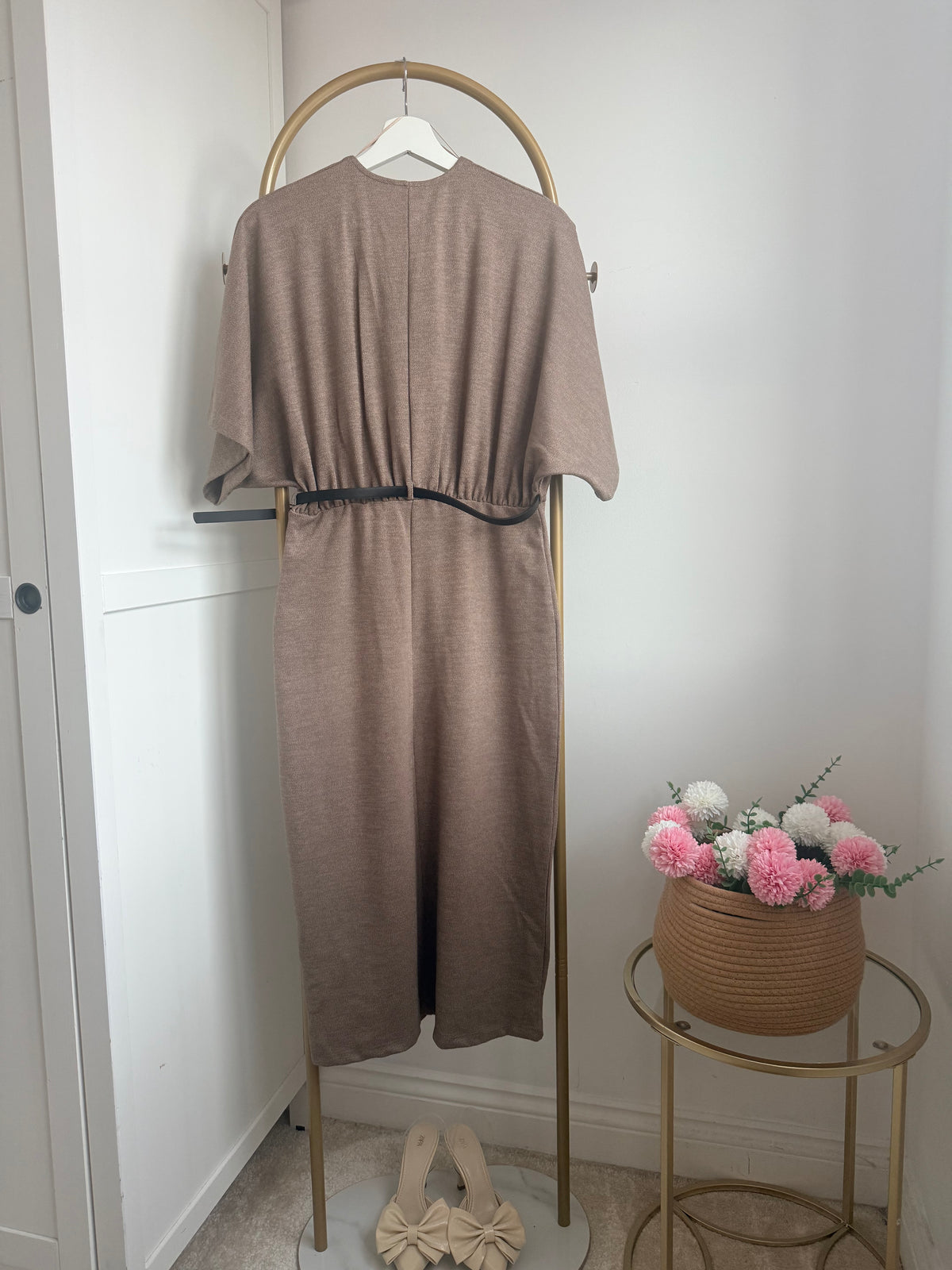     Zara brown short sleeve knit midi dress back view