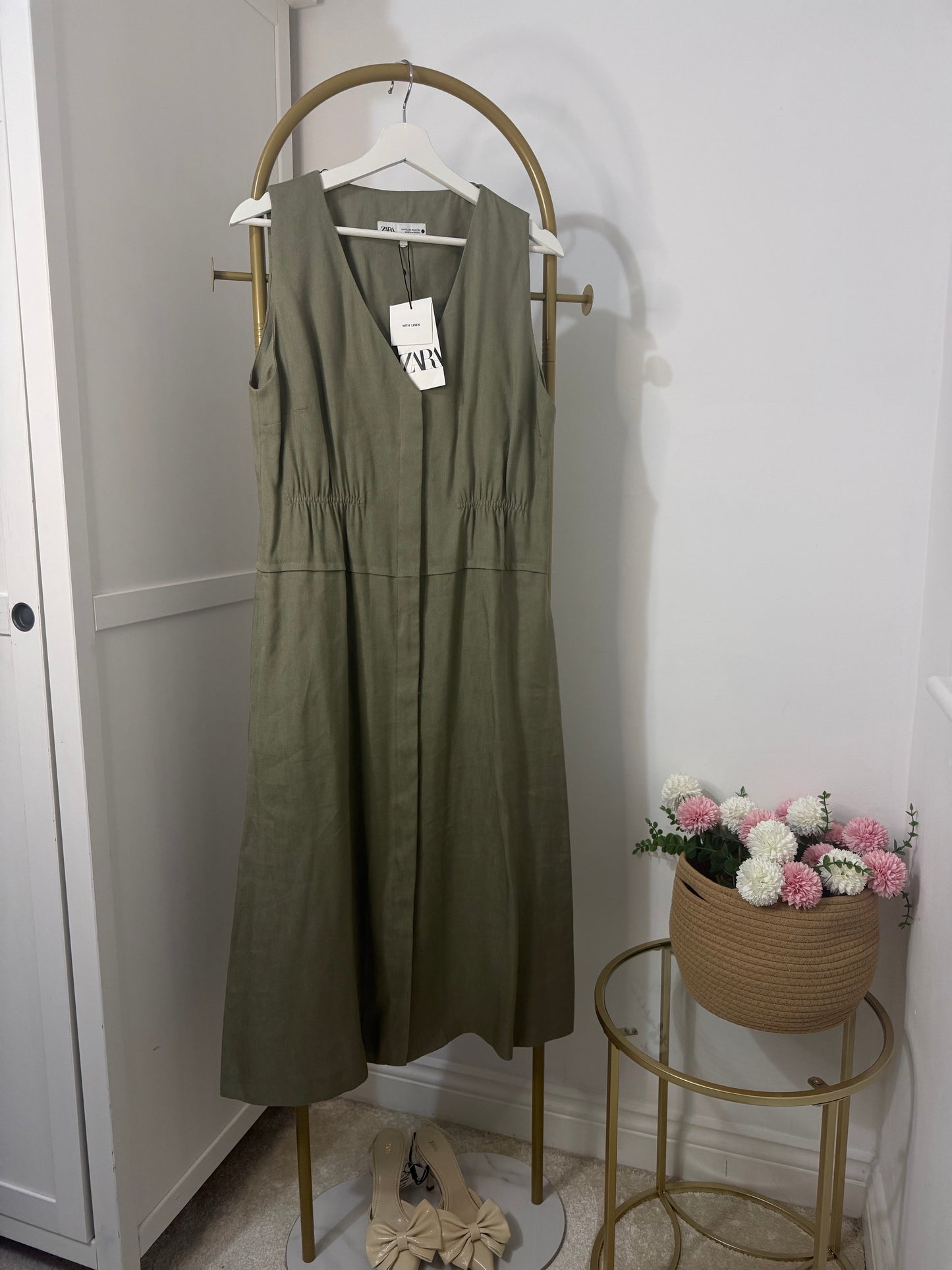 Zara khaki sleeveless midi dress