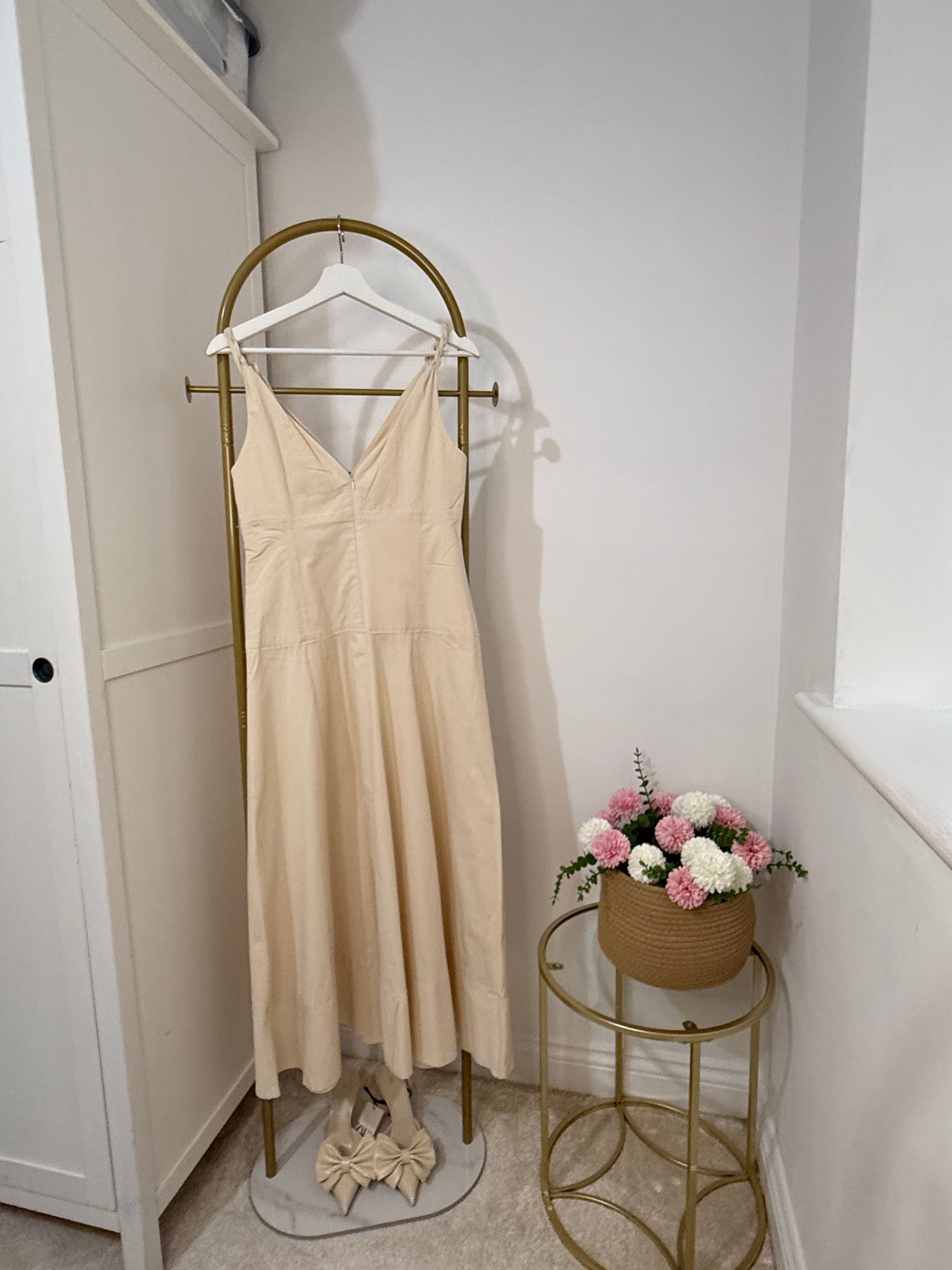 Zara beige sleeveless midi dress 8173/460