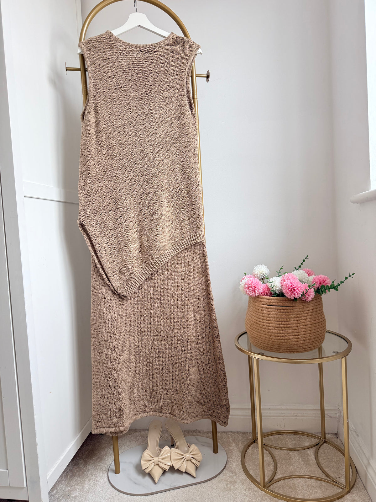     Zara beige knit skirt with asymmetric layered top detail