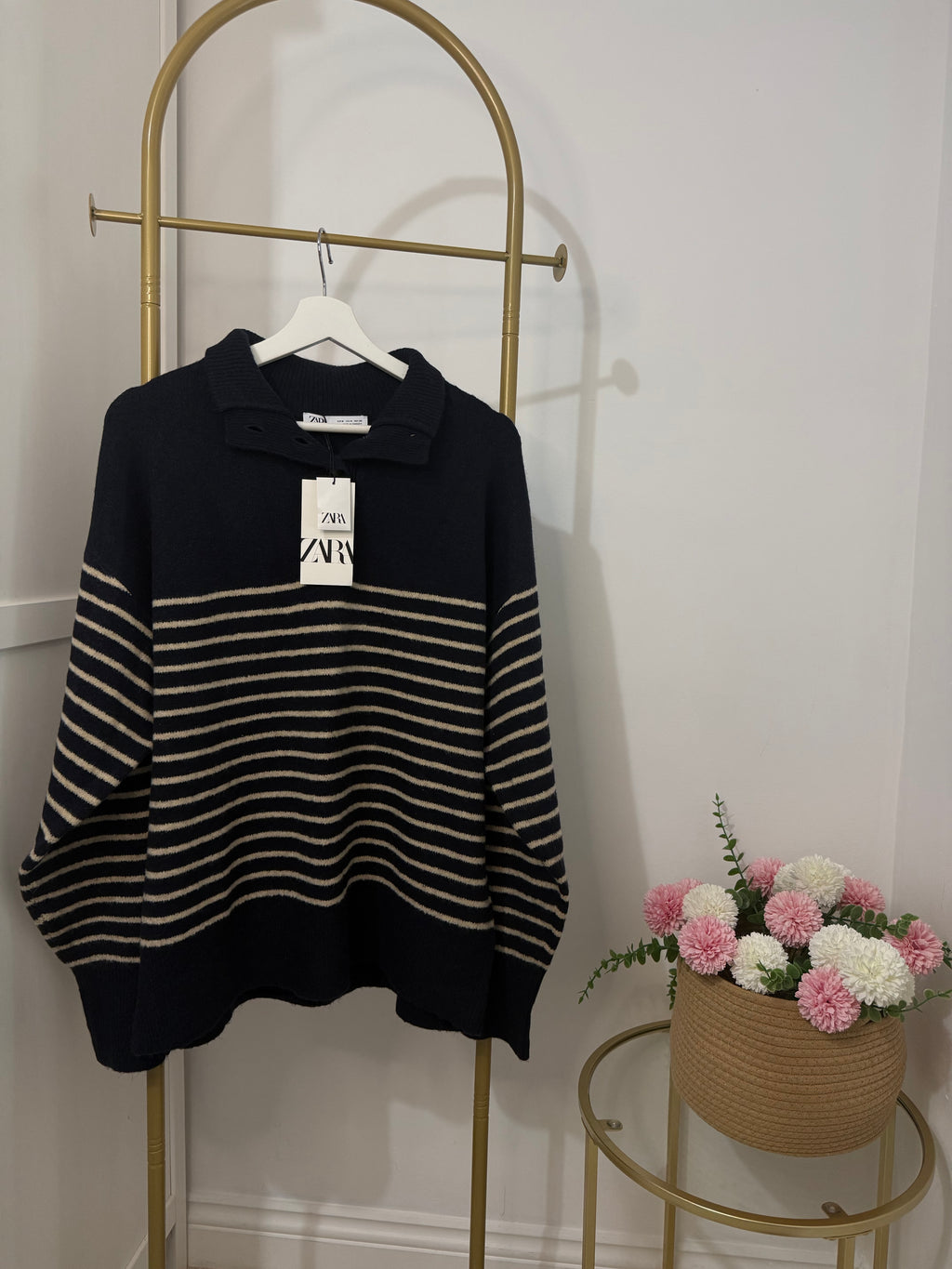     Zara navy blue and beige striped knit jumper front view