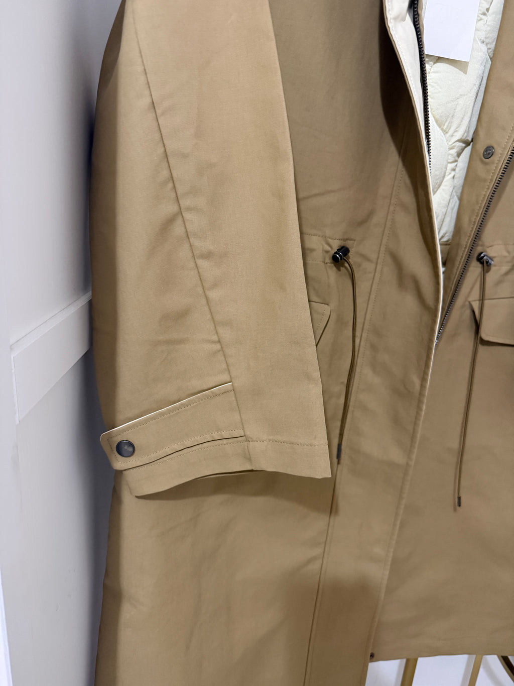     Zara beige hooded trench coat sleeve and cuff detail