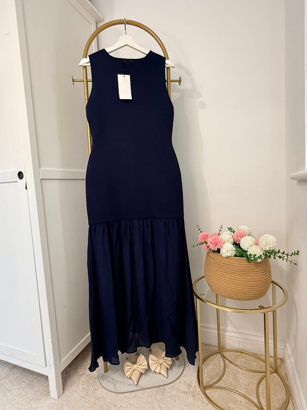     Front view of Zara blue combined sleeveless midi dress on hanger