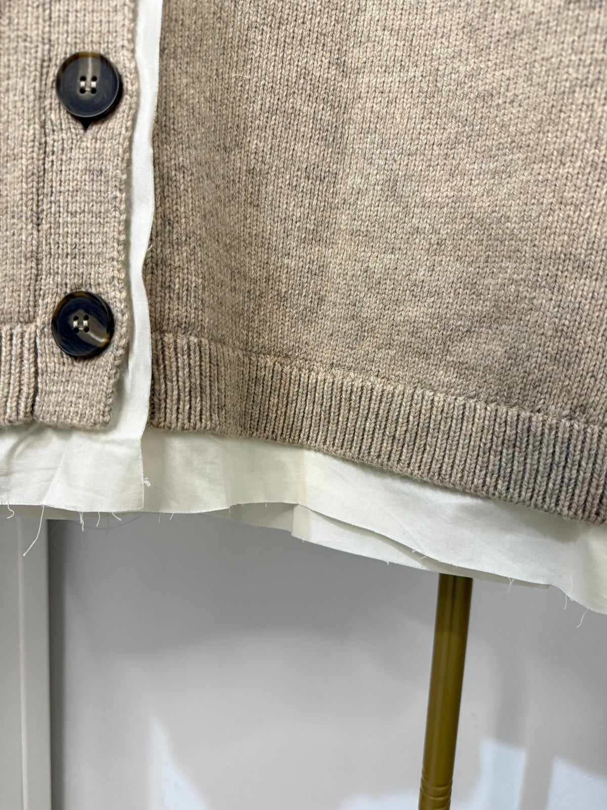     Zara beige knit cardigan button and hem detail